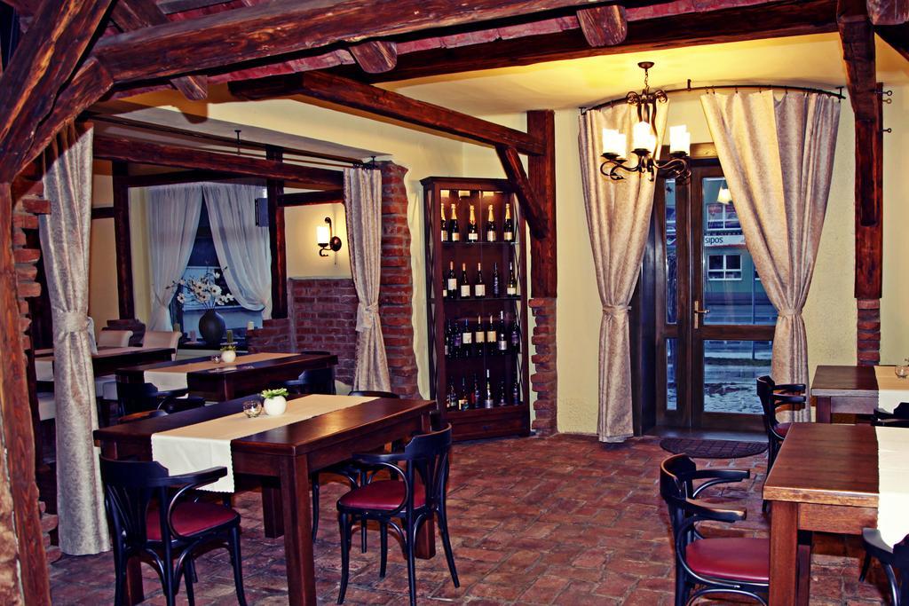 Barock Restaurant & Pension Topoľčany 외부 사진
