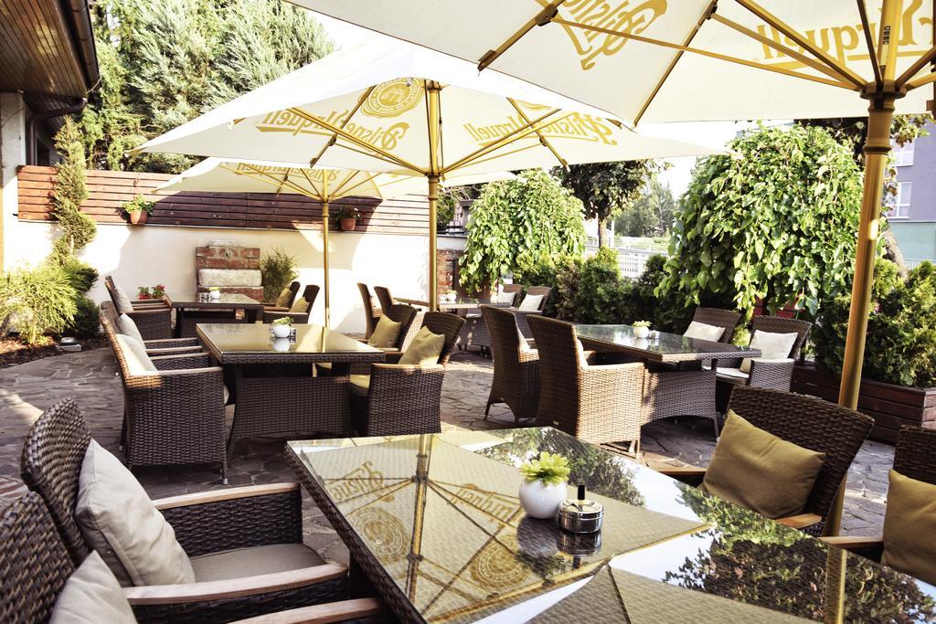 Barock Restaurant & Pension Topoľčany 외부 사진